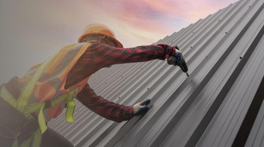 Professional gutter cleaning in Keeler, CA